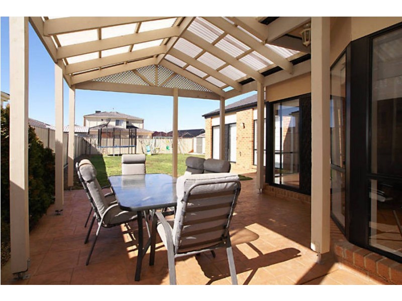 26 Stockton Drive, Cairnlea VIC 3023