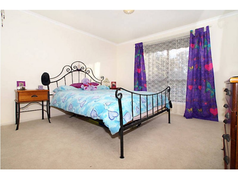 22 Allendale Road, Kings Park VIC 3021