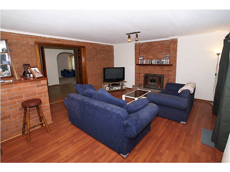 22 Allendale Road, Kings Park VIC 3021