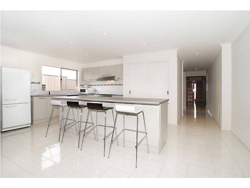 22 Hascombe Drive, Caroline Springs VIC 3023