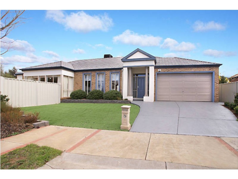 3 Kenrick Mews, Caroline Springs VIC 3023