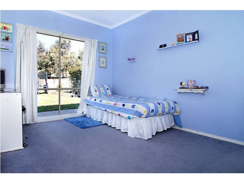 3 Kenrick Mews, Caroline Springs VIC 3023