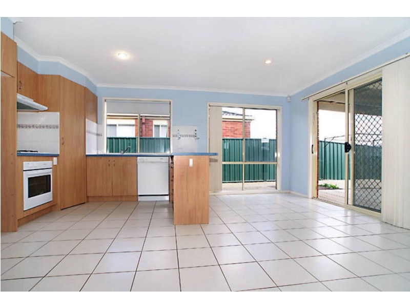 73 Fydler Ave, Burnside VIC 3023