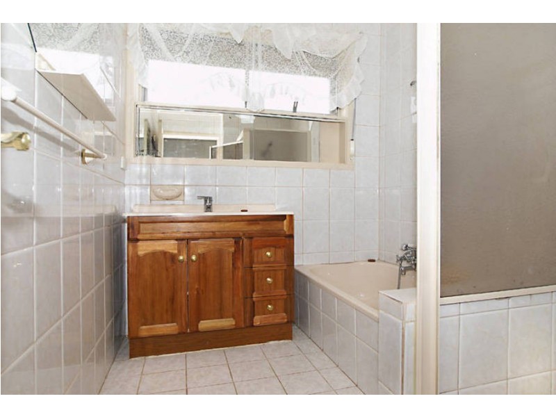 10 Birchwood Blv, Deer Park VIC 3023