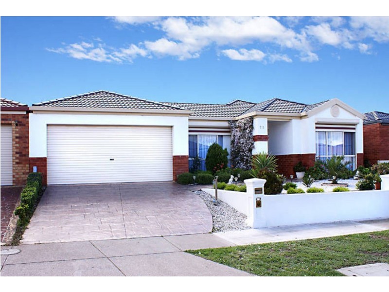 71 Fydler Ave, Burnside VIC 3023