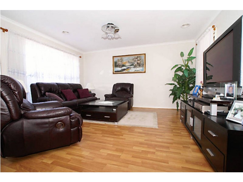71 Fydler Ave, Burnside VIC 3023