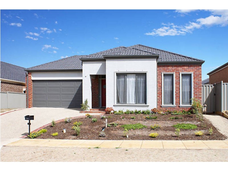 24 Caesia Way, Caroline Springs VIC 3023