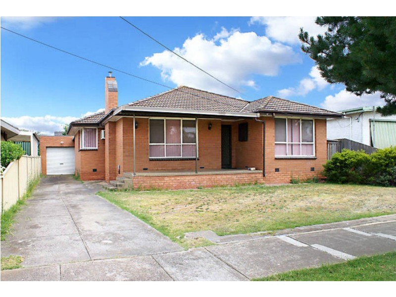 13 Wandsworth Ave, Deer Park VIC 3023