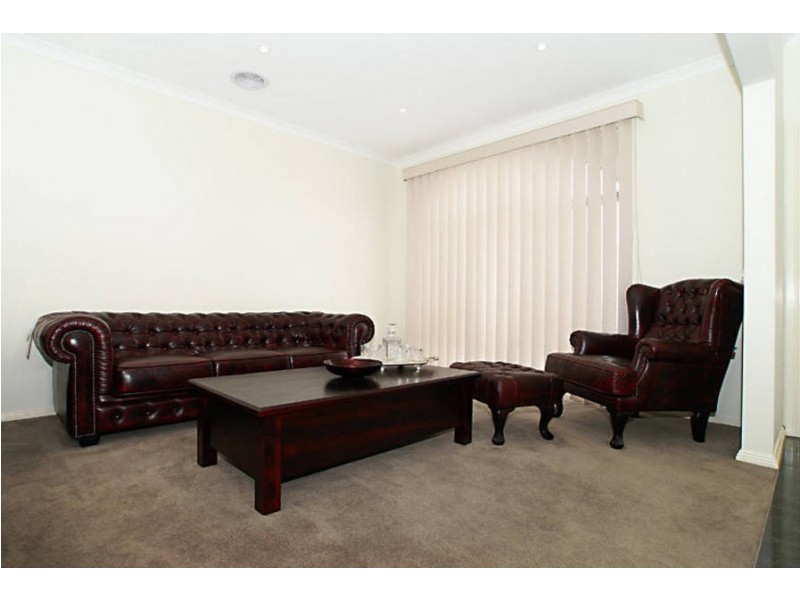 3 Counihan Avenue, Caroline Springs VIC 3023