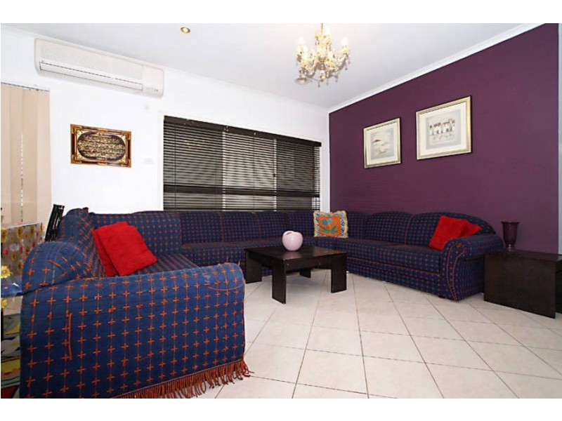 11 Daintree Retreat, Caroline Springs VIC 3023