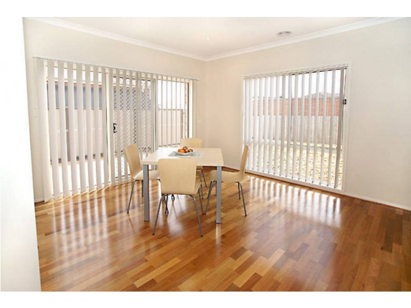 23 Waterside Drive, Burnside VIC 3023