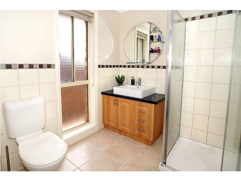 10 Chelsea Ct, Burnside Heights VIC 3023