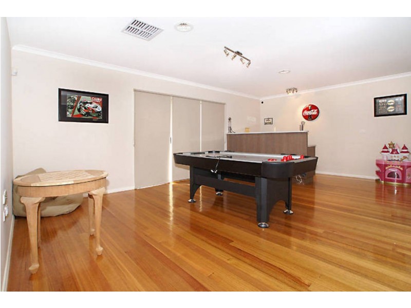 10 Chelsea Ct, Burnside Heights VIC 3023