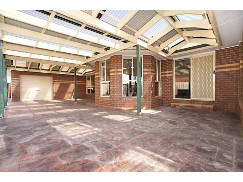 10 Chelsea Ct, Burnside Heights VIC 3023