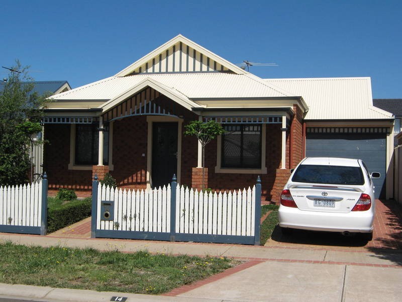 14 Stokeheath Way, Caroline Springs VIC 3023