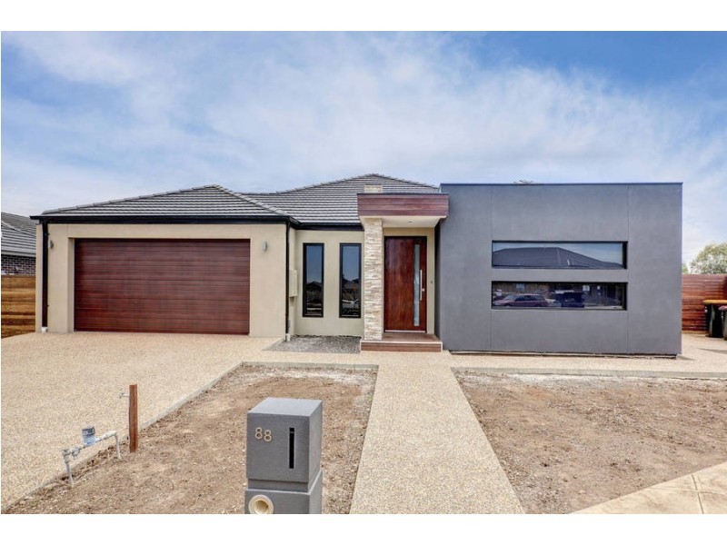 88 Arbour Blv, Burnside Heights VIC 3023