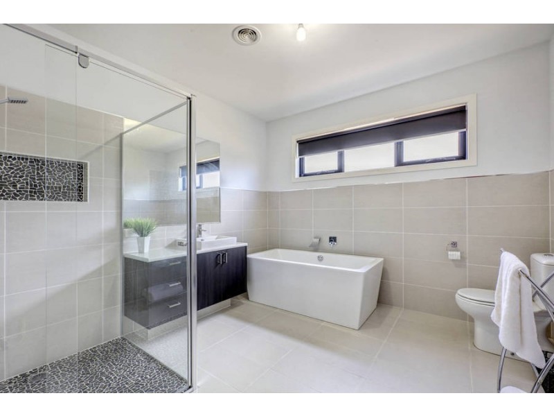 88 Arbour Blv, Burnside Heights VIC 3023