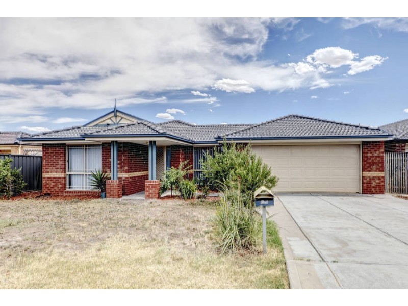 9 Lancely Green, Caroline Springs VIC 3023