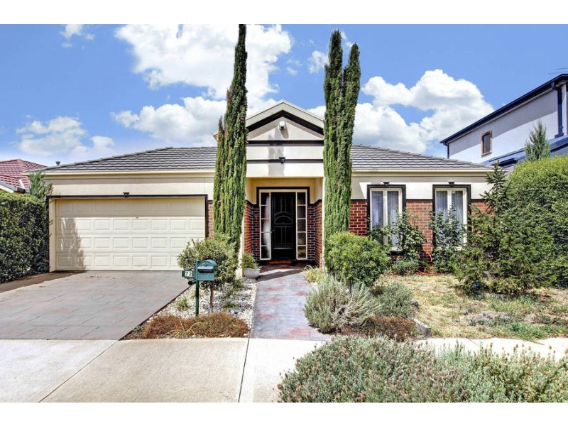 72 Spring Lake Ave, Caroline Springs VIC 3023