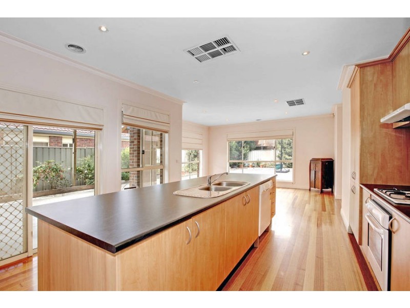 72 Spring Lake Ave, Caroline Springs VIC 3023