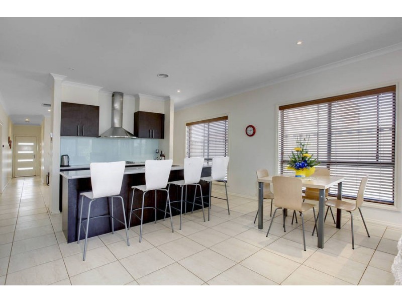 22 Counihan Ave, Caroline Springs VIC 3023