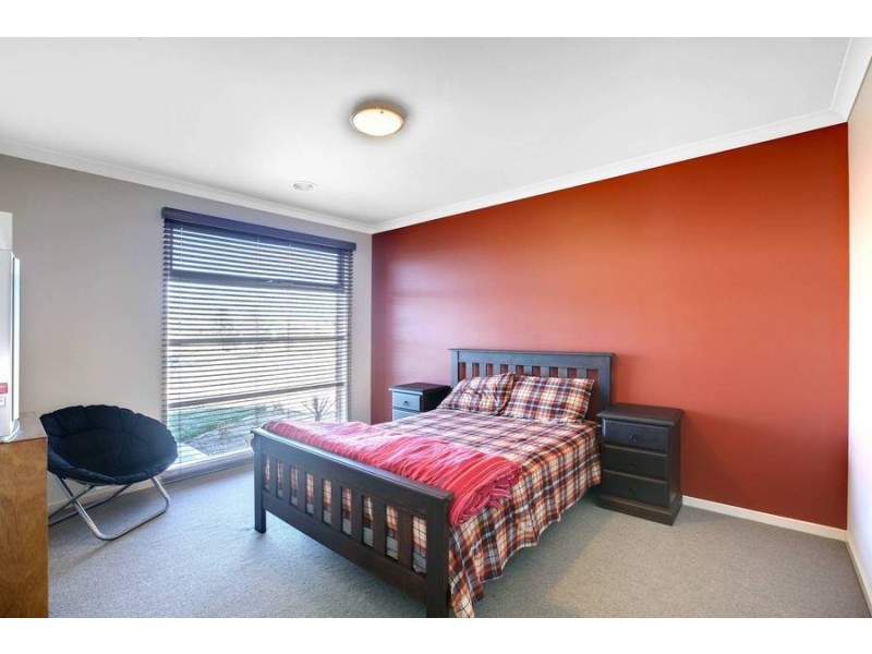 13 Bungaree Trk, Burnside Heights VIC 3023