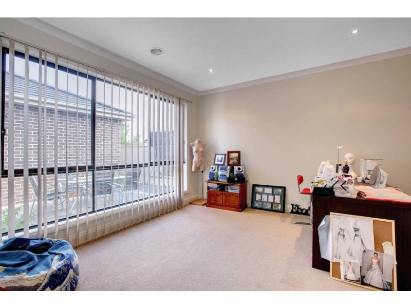 41 The Parkway, Caroline Springs VIC 3023