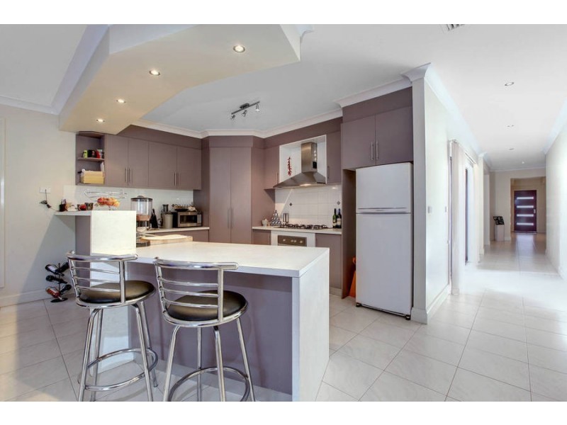 41 The Parkway, Caroline Springs VIC 3023