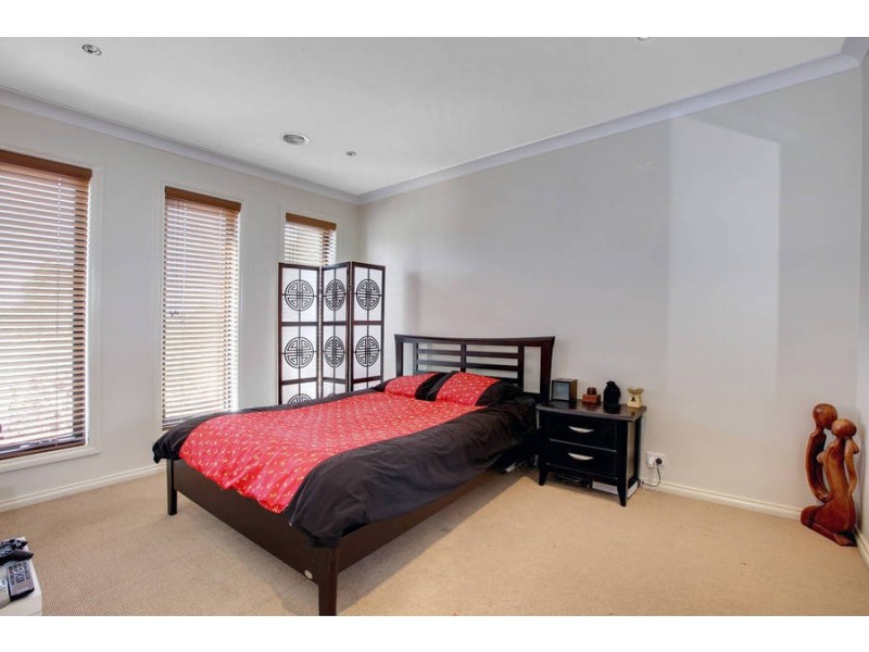 41 The Parkway, Caroline Springs VIC 3023