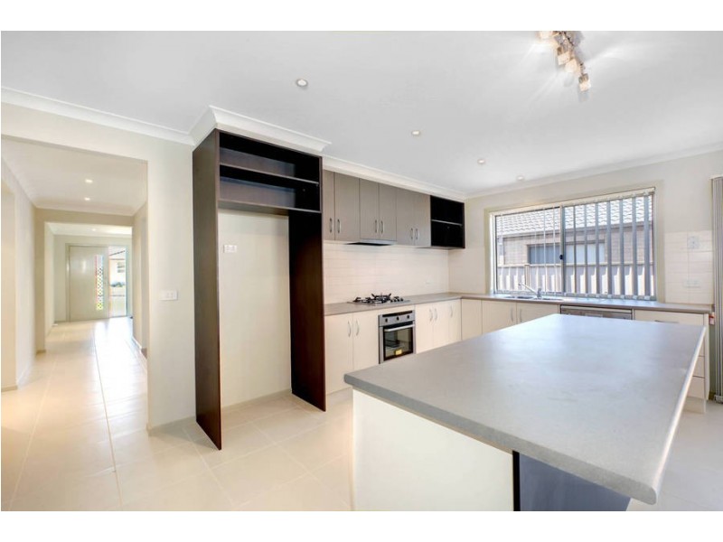 9 Rokewood Street, Burnside Heights VIC 3023