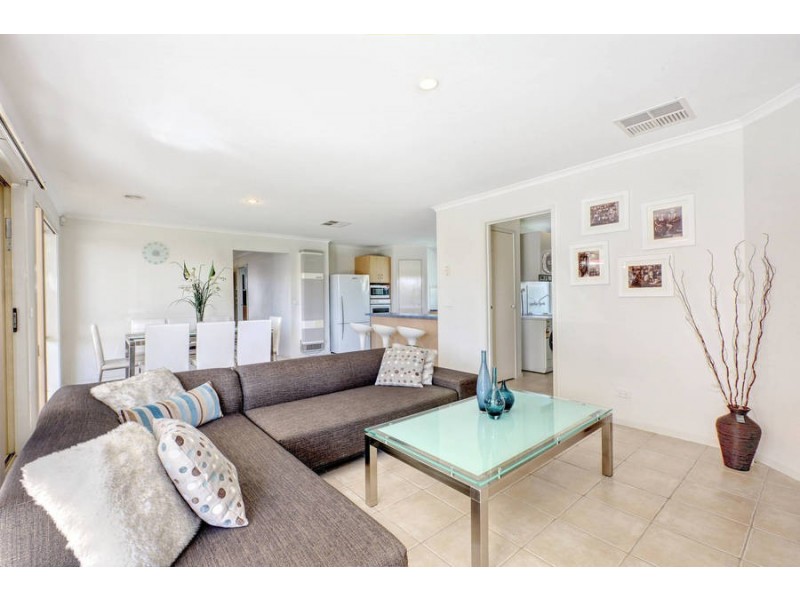 1 Tatiana Place, Burnside VIC 3023