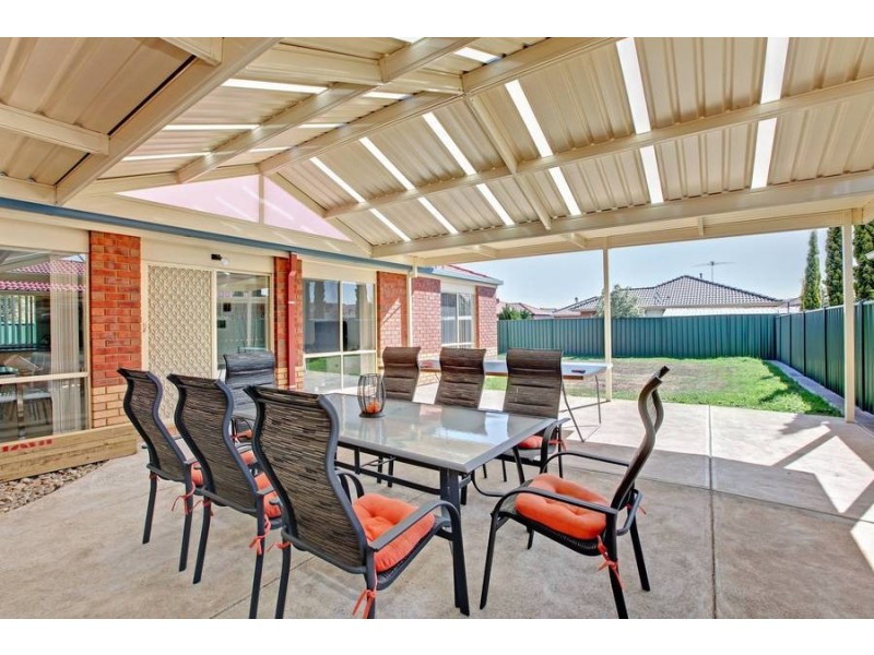 1 Tatiana Place, Burnside VIC 3023