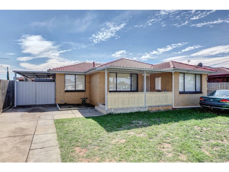 34 Newbury Street, Deer Park VIC 3023