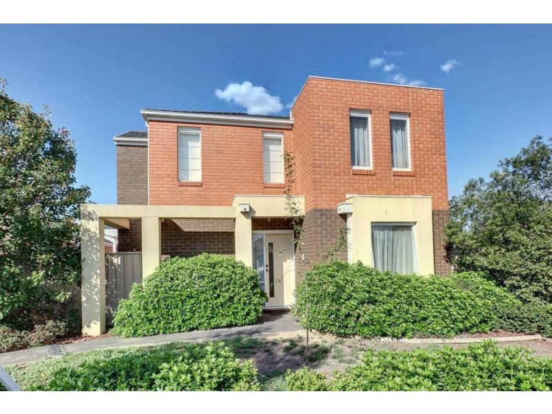 7/30 The Parkway, Caroline Springs VIC 3023