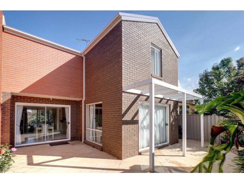 7/30 The Parkway, Caroline Springs VIC 3023