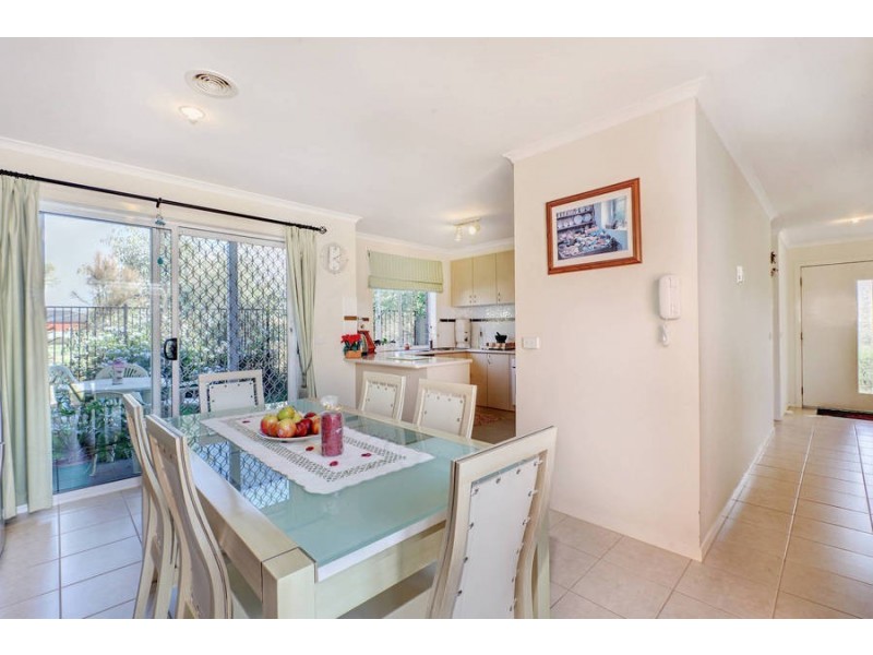 7/30 The Parkway, Caroline Springs VIC 3023