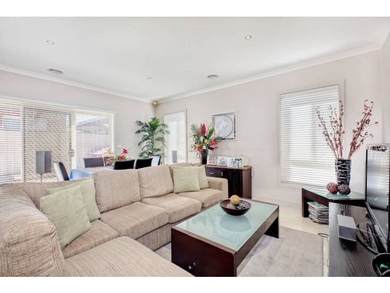 22 Ironbark Grove, Burnside Heights VIC 3023