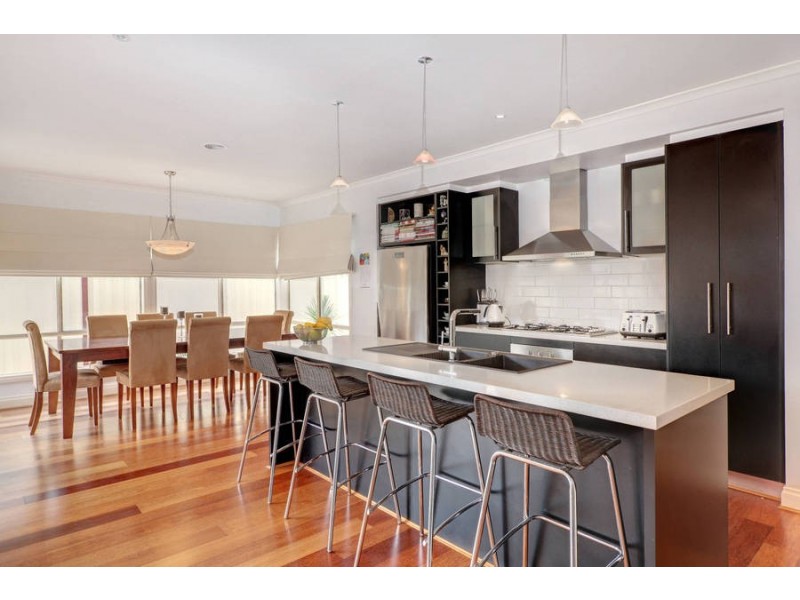 7 Carmody Drive, Cairnlea VIC 3023