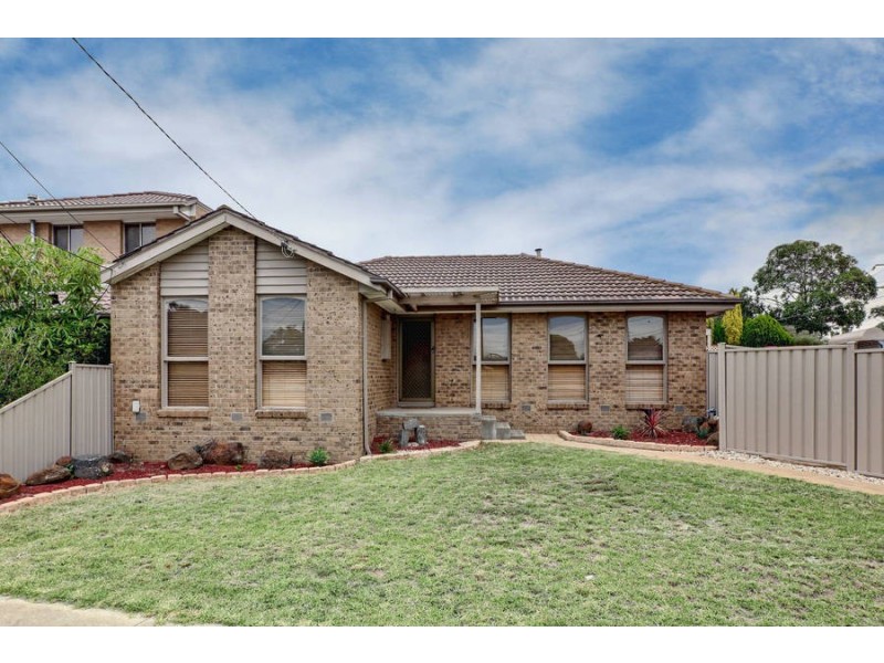 8 Allandale Drive, Deer Park VIC 3023