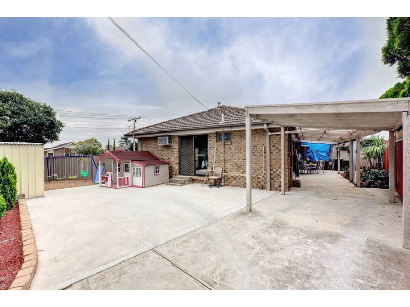 8 Allandale Drive, Deer Park VIC 3023