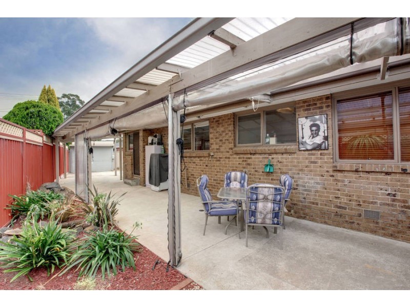 8 Allandale Drive, Deer Park VIC 3023