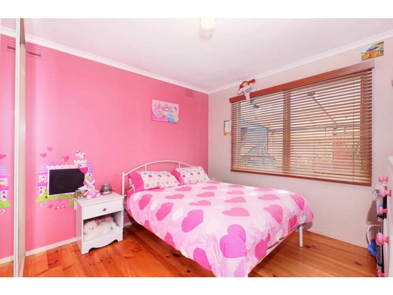 8 Allandale Drive, Deer Park VIC 3023