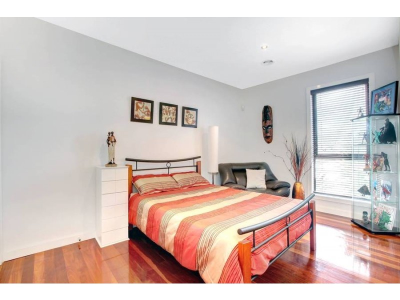 3 Gill Place, Caroline Springs VIC 3023