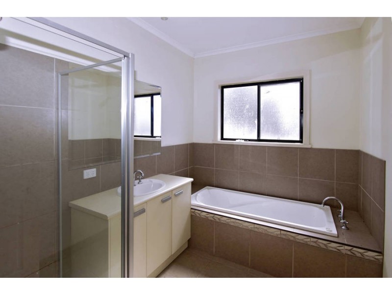 13 Waterside Drive, Burnside Heights VIC 3023