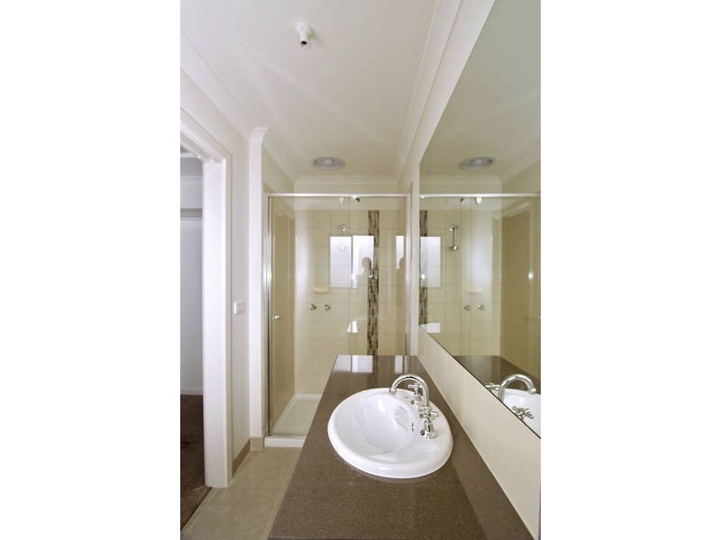 28 Tenterfield Drive, Burnside Heights VIC 3023