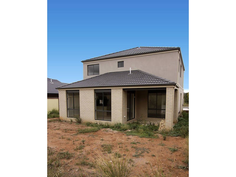 28 Tenterfield Drive, Burnside Heights VIC 3023