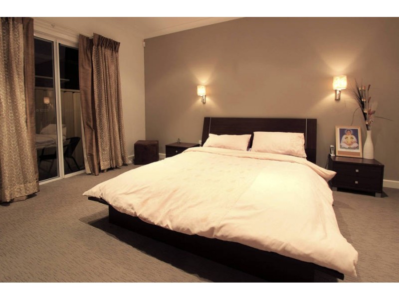 20 Studley Park Way, Caroline Springs VIC 3023