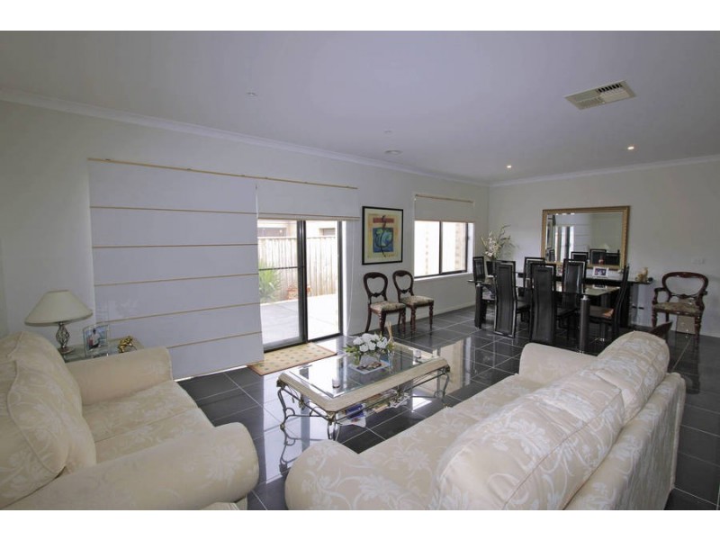 69 Arbour Boulevard, Burnside Heights VIC 3023