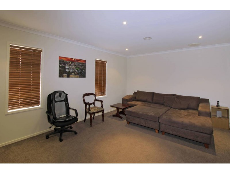69 Arbour Boulevard, Burnside Heights VIC 3023