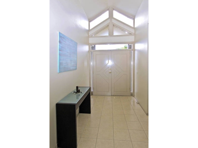 2 Tucker Place, Caroline Springs VIC 3023